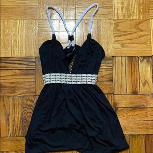 NWT Kani Ladies v blouse size: M